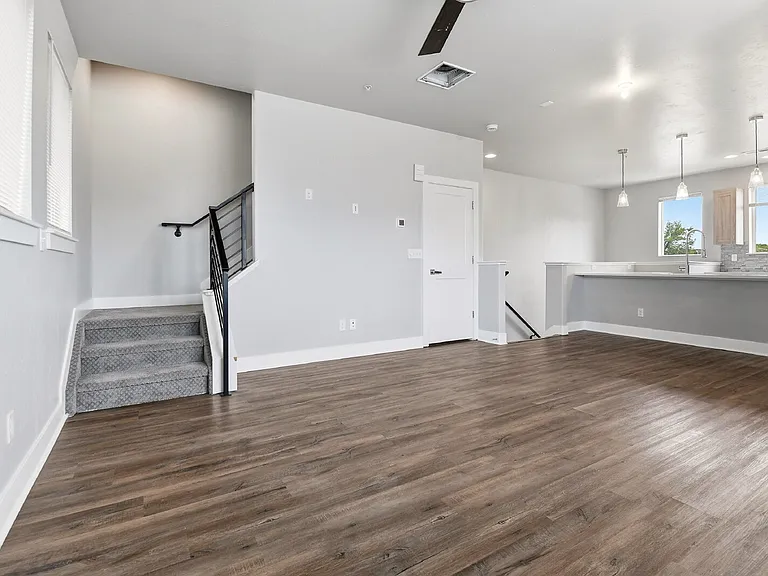3348 W 17th Ave — Photo 11