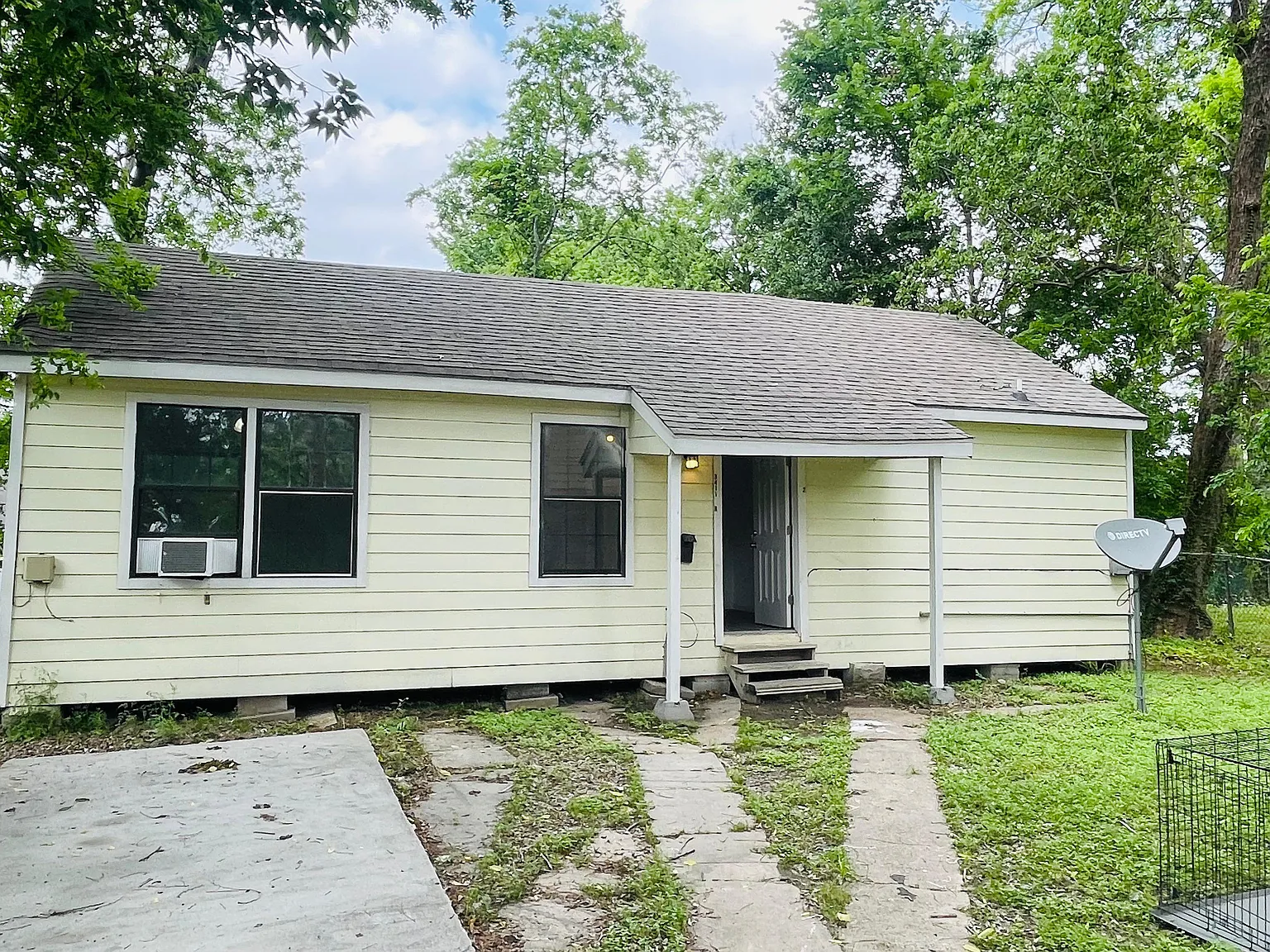2 bed, 1040 sqft, $1,250 — Photo 1