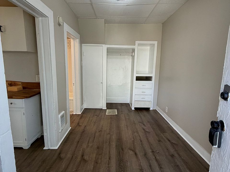 1st image of 111 Stutsman St APT 5