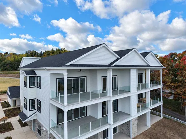 603 Lakeview Ave Unit 6, Petoskey, MI 49770