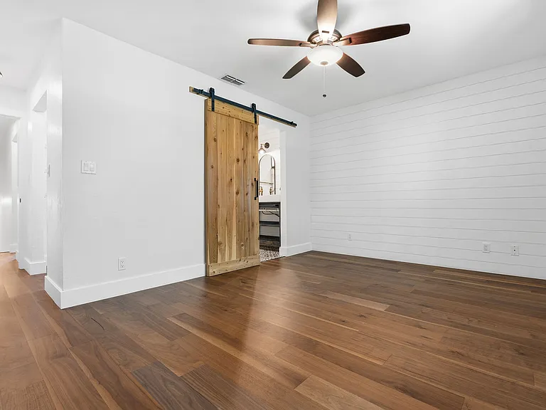 26636 Southern Pines Dr #104 — Photo 8