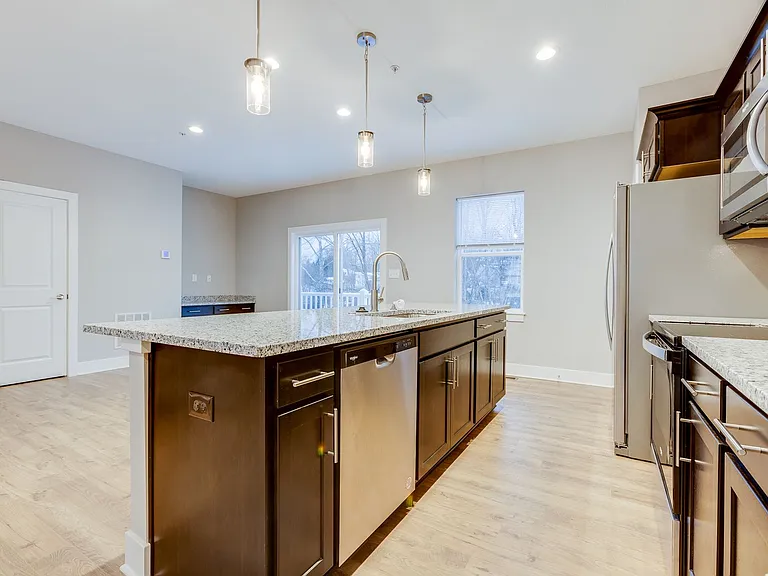 5003 Stefano Dr — Photo 11