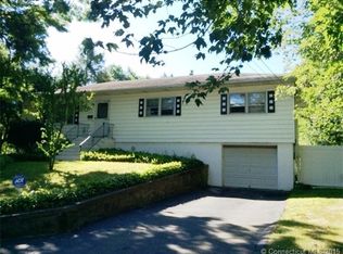 273 Tudor St, Waterbury, CT 06704