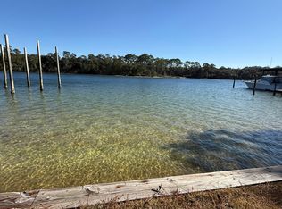 27 Poquito Rd, Shalimar, FL 32579