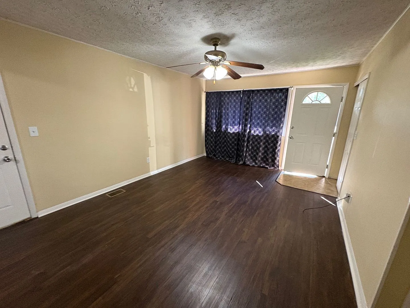 Updated 3BR Home with Hardwood Floors, Garage & Large Backyard 508 Amor Pl, Vandalia $1,400/mo — Photo 2