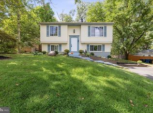 15246 Louis Mill Dr, Chantilly, VA 20151