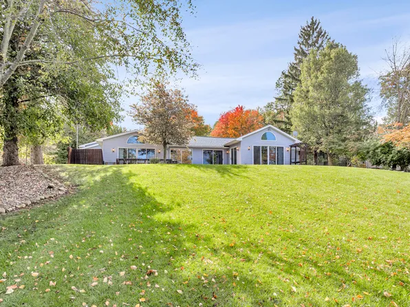 1724 Little Dr, Horton, MI 49246