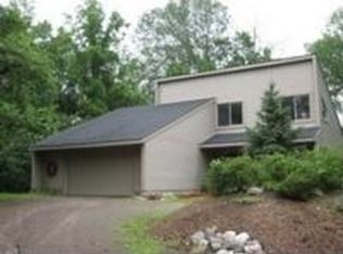 10208 Ferry Rd, Grosse Ile, MI 48138