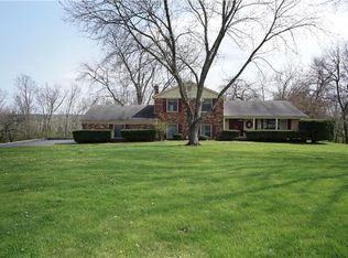 390 Ridgewood Ln, Lebanon, OH 45036