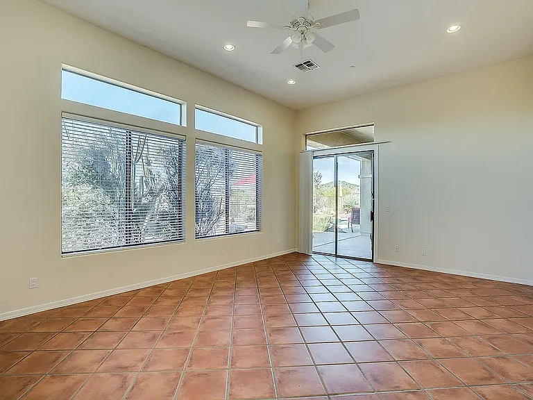 42020 N Moss Springs Rd — Photo 11