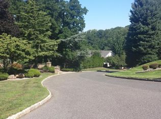 4 Tycor Run, Holmdel, NJ 07733