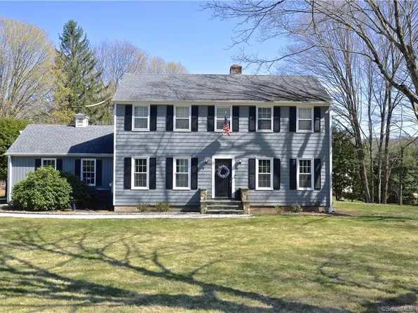 535 Stonehouse Road, Trumbull, CT 06611