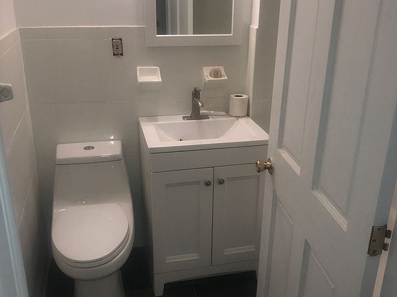 4th image of 57 Somers St #A