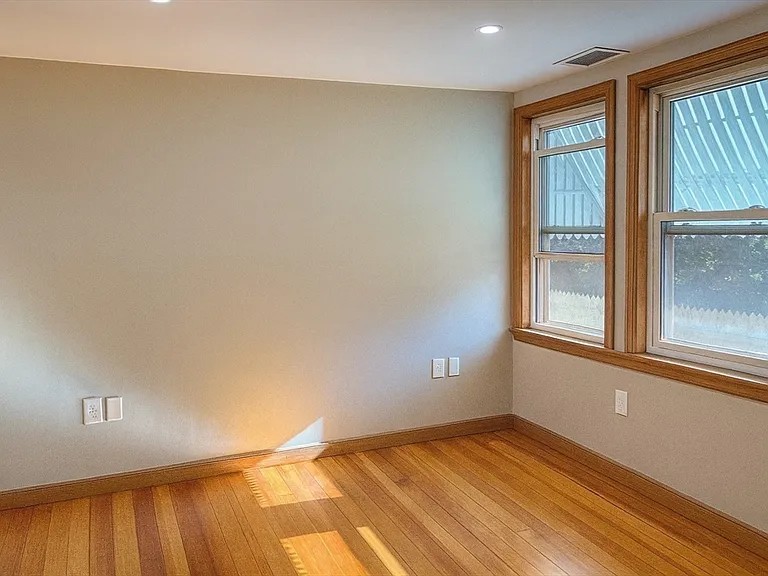 44 Ferndale Rd #2 — Photo 6