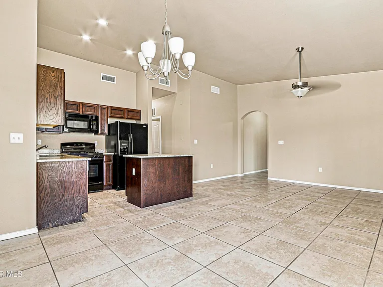7008 Faxon Dr — Photo 14