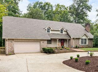4 Hillwood Ct, Clarksville, TN 37043