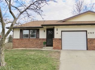 1717A Linda Ln, Normal, IL 61761