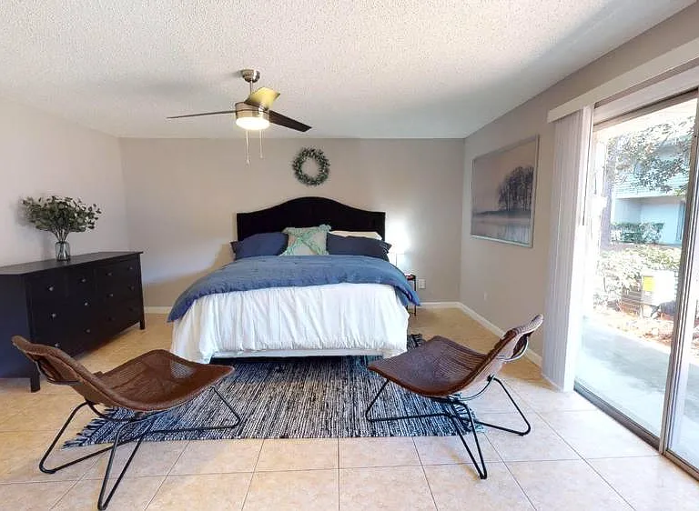 Stella West Apartments — Photo 12