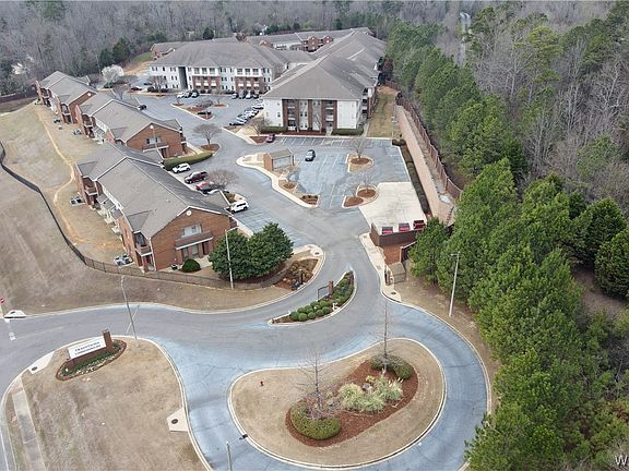 2nd image of 3218 Veterans Memorial Pkwy APT 715