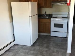 831 Cedar Ave, Croydon, PA 19021