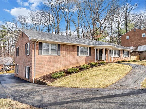 2nd image of 501 Darwin Rd SW