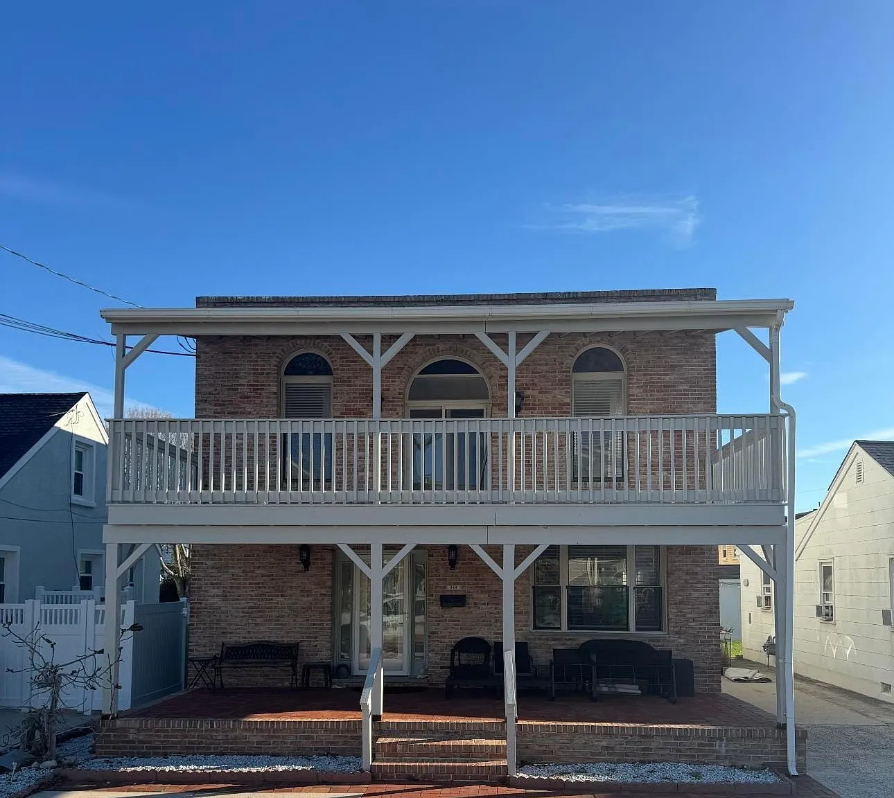 4 bed, 3.0 bath, $3,500 — Photo 1