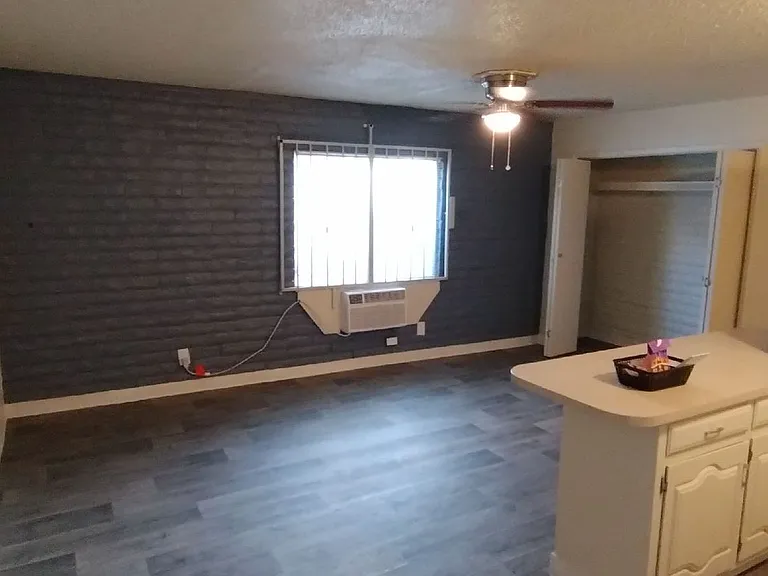 2426 Garfield Ave SE — Photo 29