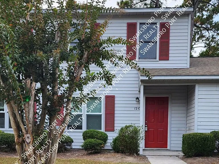 12 Port West Ct #C — Photo 2