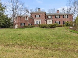 32 Peirce Rd, Wellesley, MA 02481