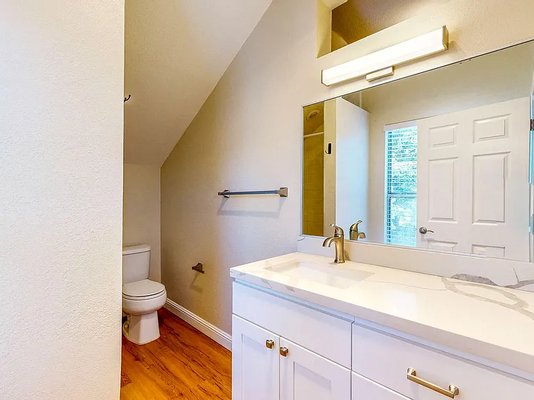1133 Edwards St — Photo 19