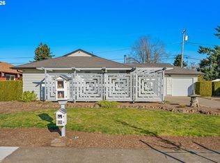 13705 NE Sacramento St, Portland, OR