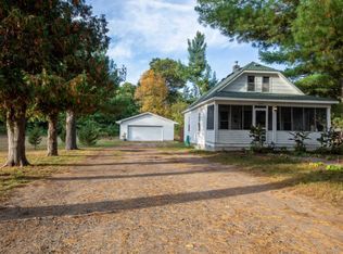 6132 Cedar St, North Branch, MN 55056