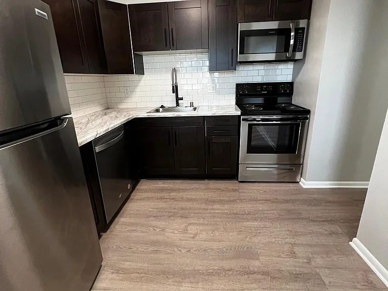 1309 Ruskin St #4 — Photo 3