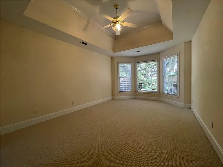3730 Highcroft Cir — Photo 13
