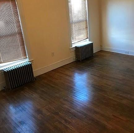 5th image of 819 Washington Ave APT 2W
