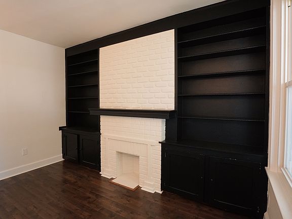 2nd image of 5517 N Fairhill St Floor 1
