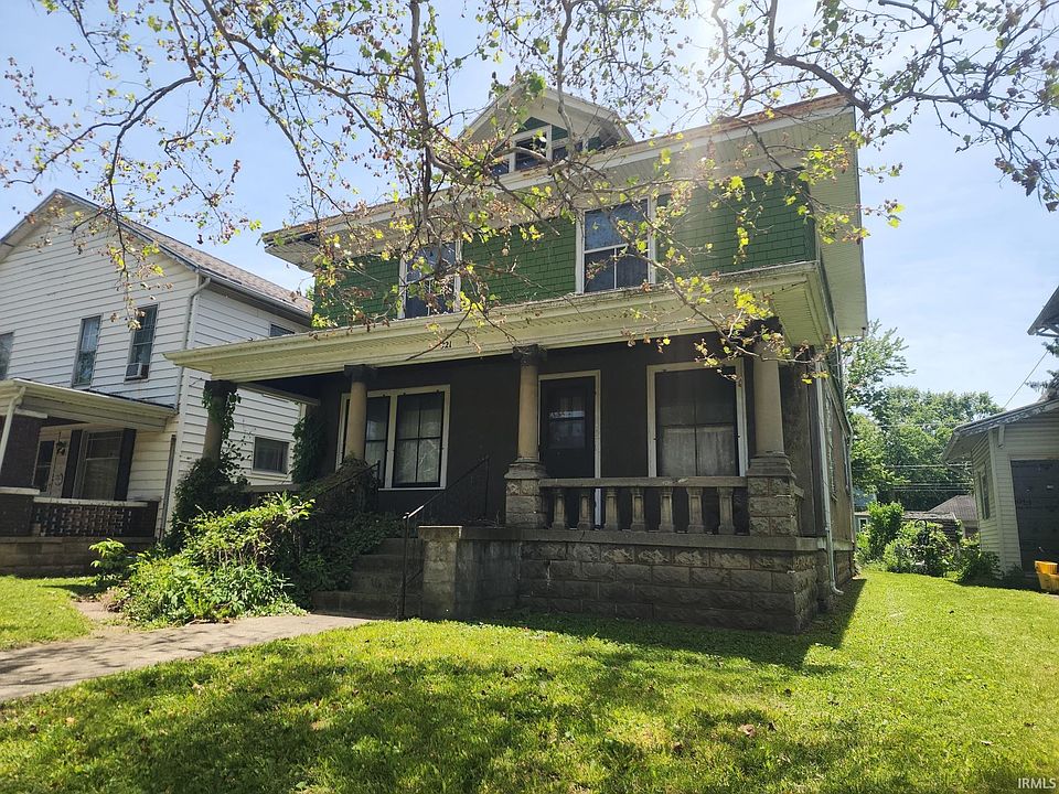 1st image of 921 High St