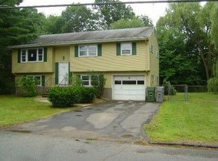 6 Carolina Rd, Bristol, CT 06010