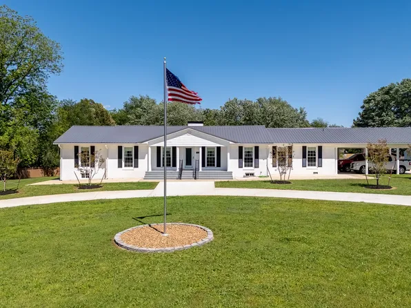 1448 Baker Ln, Lawrenceburg, TN 38464