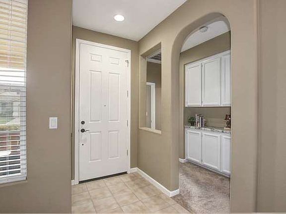 5th image of 112 Deanna Ct