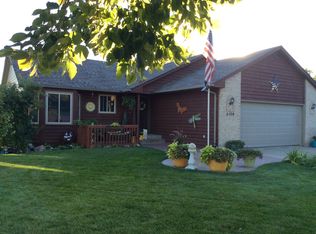 5109 E Fernwood Dr, Sioux Falls, SD 57110