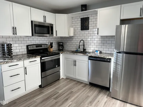 1002 Willow Dr APT 54, Chapel Hill, NC 27514