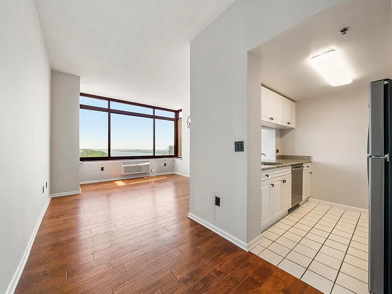 BEAUTIFUL WOOD FLOOR