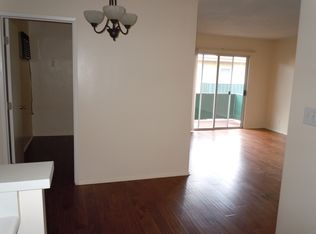 18531 Dearborn St APT 16, Northridge, CA 91324