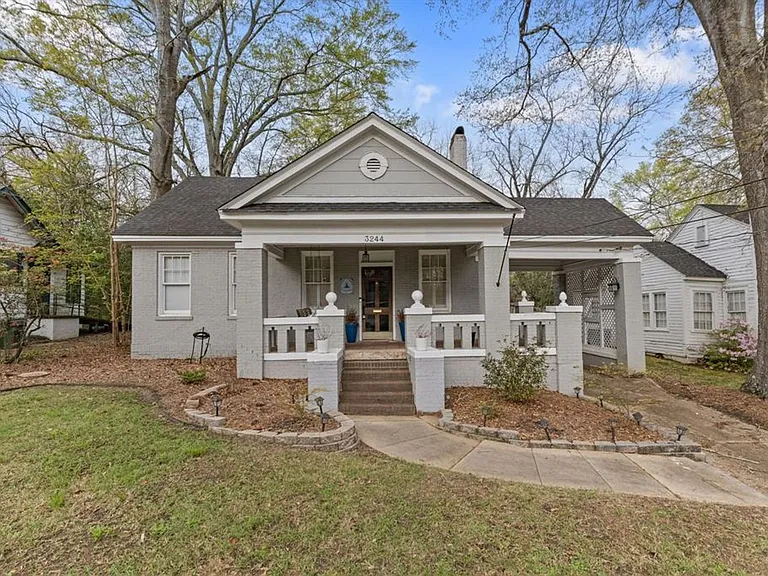 3244 Montezuma Rd — Photo 1