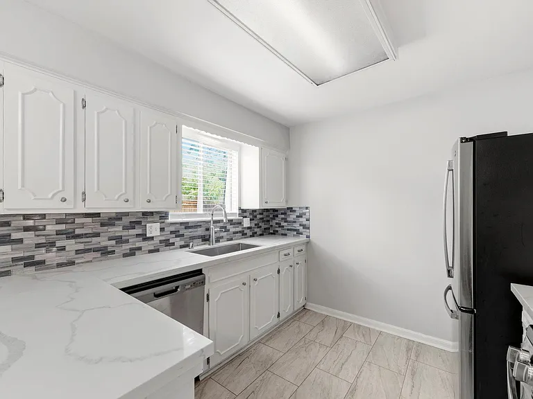 3507 Lake Ridge Bnd — Photo 15