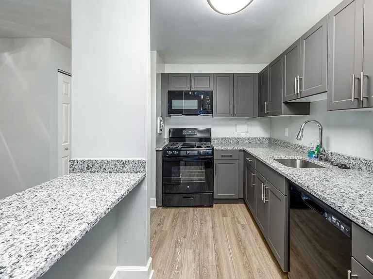 3331 Hewitt Ave #1 — Photo 73