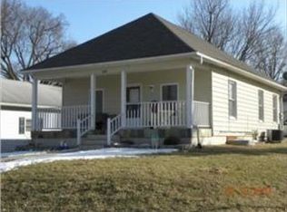 200 E Chestnut St, Odessa, MO 64076