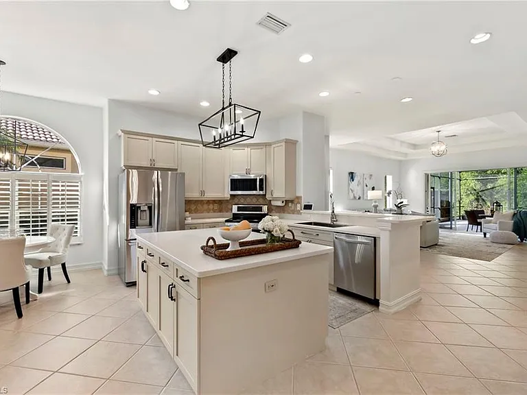 20112 Saraceno Dr — Photo 14