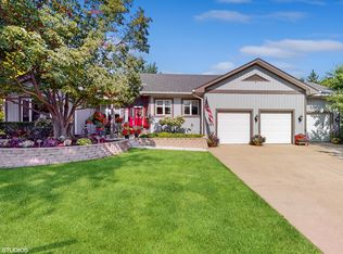 265 Plumtree Ln, West Chicago, IL